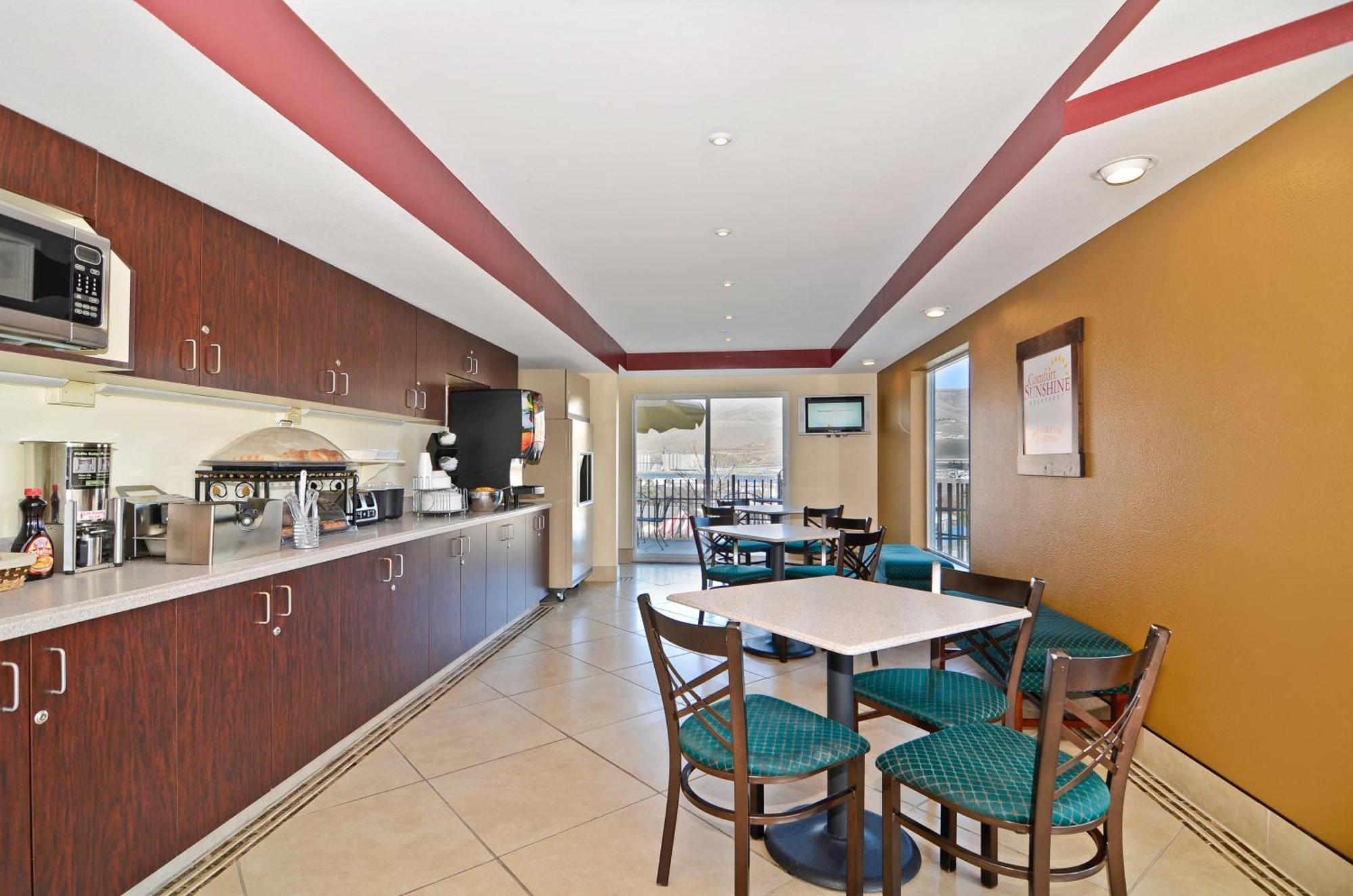 Inn America - Lewiston Restaurant photo